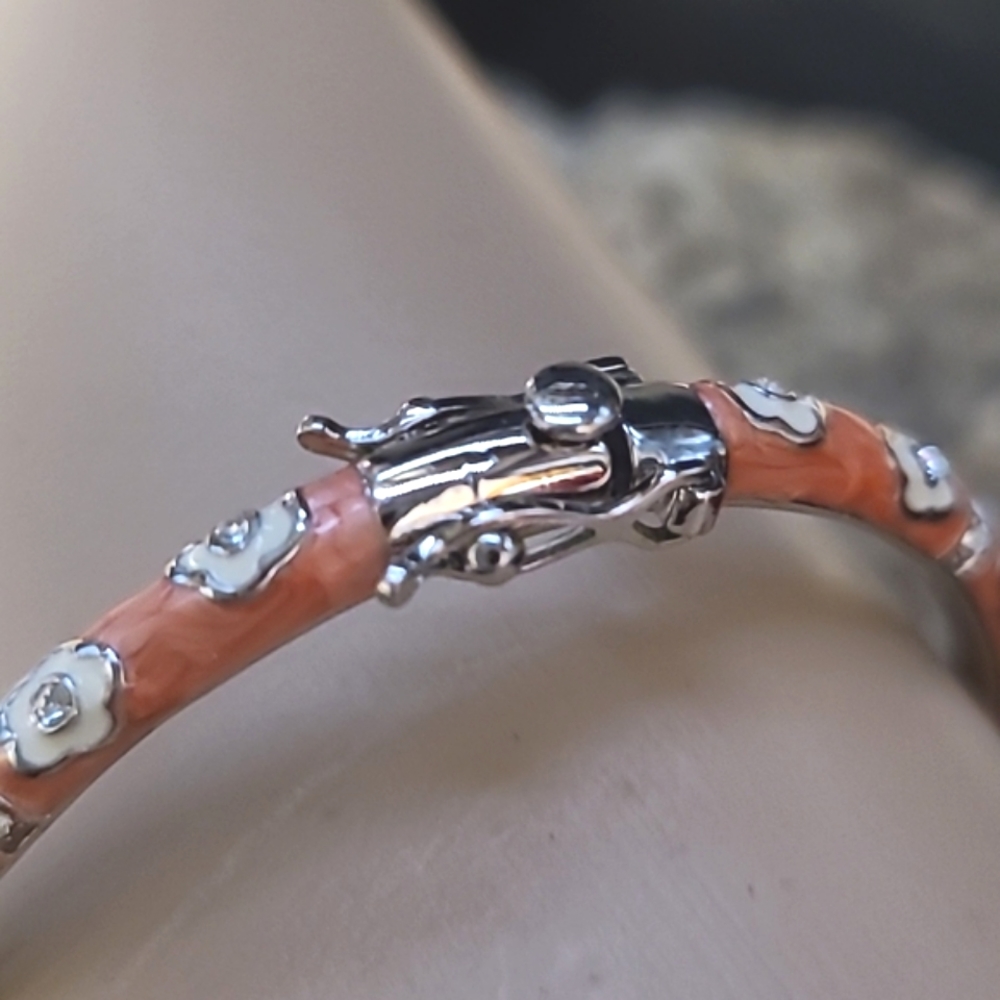LAUREN G ADAMS Daisy Love Stackable Coral Enamel Crystal/Rhinestone Bracelet - Picture 10 of 16